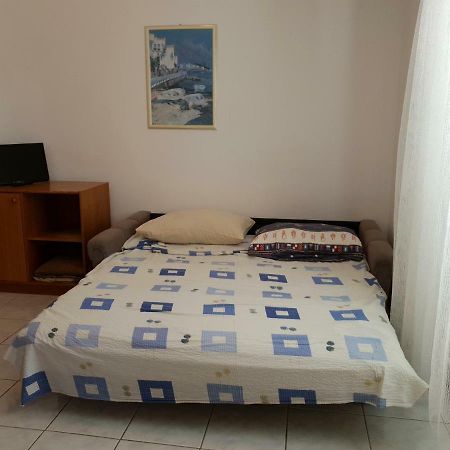 Apartments L.Z. Starigrad Paklenica Exterior foto