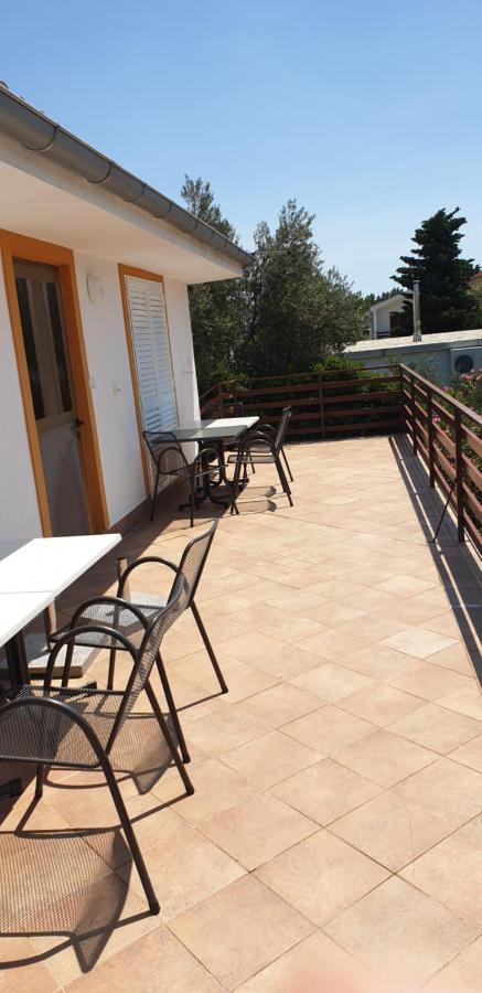 Apartments L.Z. Starigrad Paklenica Exterior foto